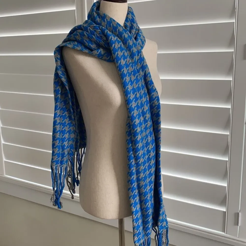 Blue & gray houndstooth Banana Republic scarf